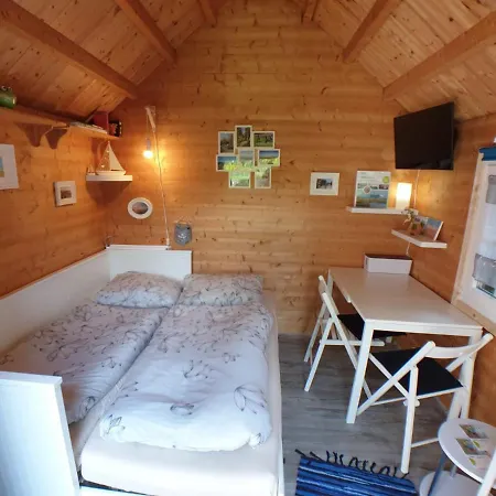 キャンプ場 Tinyhouse Am Fluss オッテルンドルフ