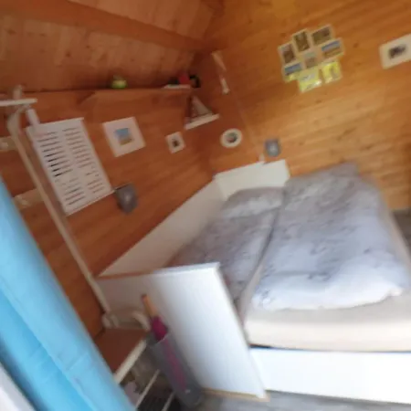 Tinyhouse Am Fluss キャンプ場 オッテルンドルフ