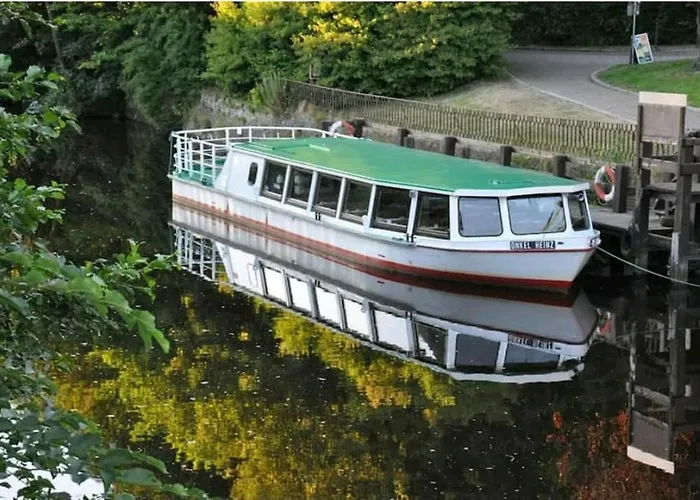Tinyhouse Am Fluss 营地 *